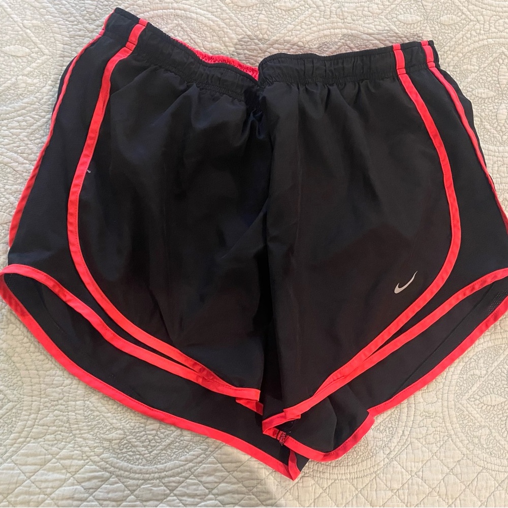 Nike Women's Tempo Running Shorts Black with Pink Trim